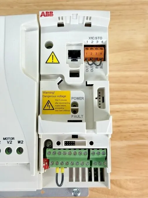 ABB ACS355-03U-15A6-4 Variable Frequency Drive | 10 HP 7.5kW 480V VFD - Image 3